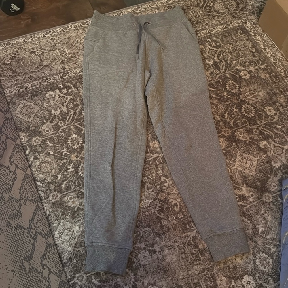 Grey lululemon joggers